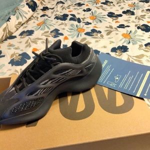 Yeezy 700 V3 “Dark Glow”